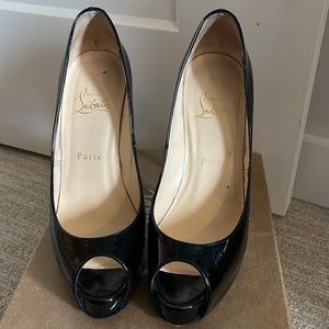 Louboutin peep toe platform patent leather heels!